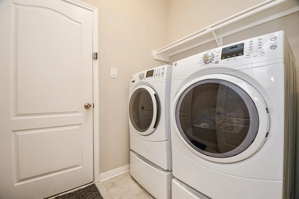 Photo of 6839 Knoll Spring Way