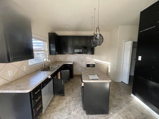 Photo of 8115 Redbud Point Lane