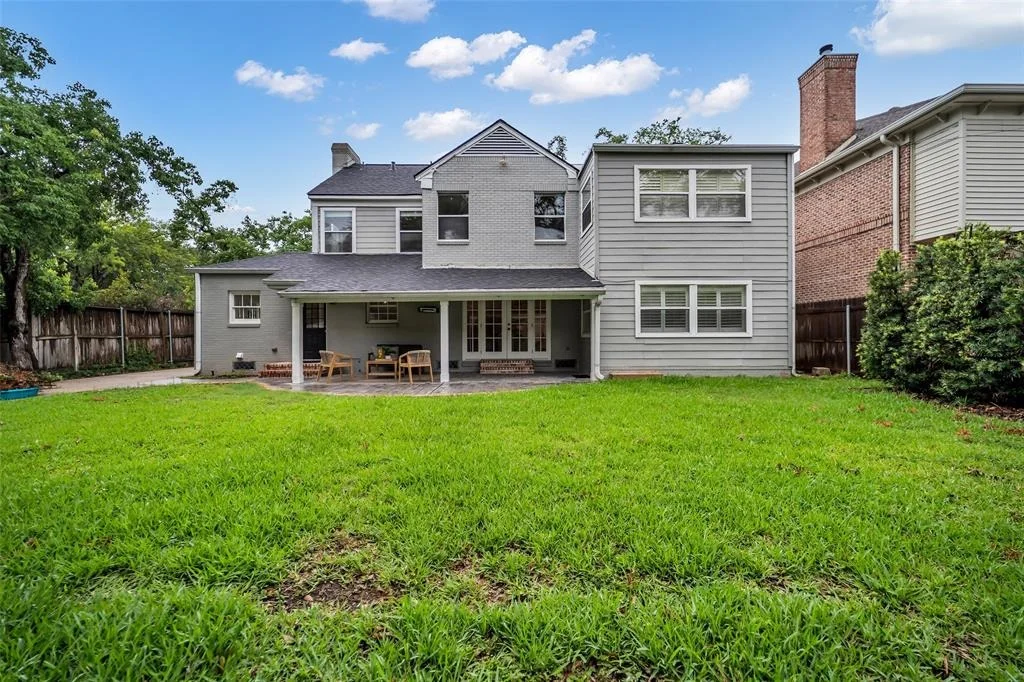 Photo of 2539 Addison Road