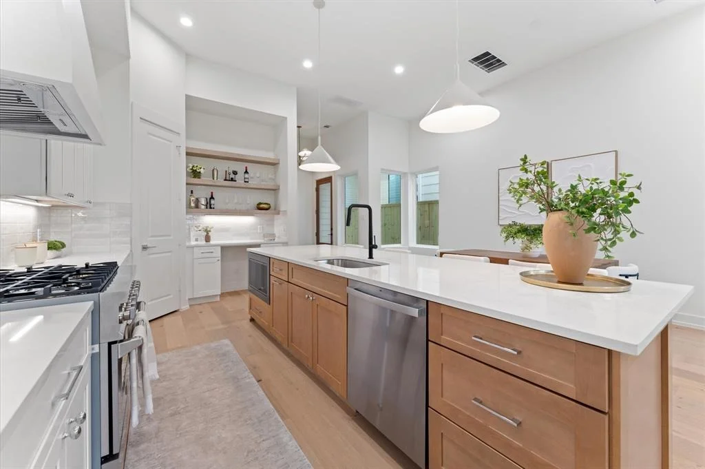 Photo of 324 Aurora Street