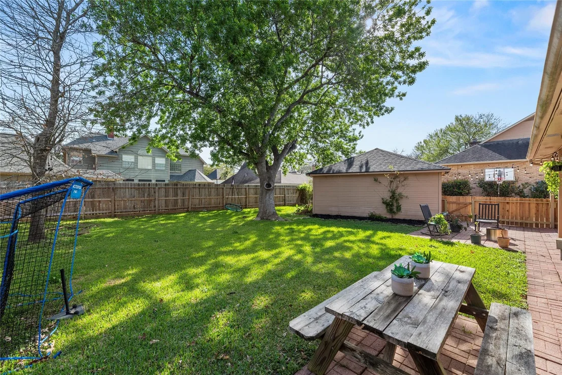 Photo of 1802 Quarterpath Drive