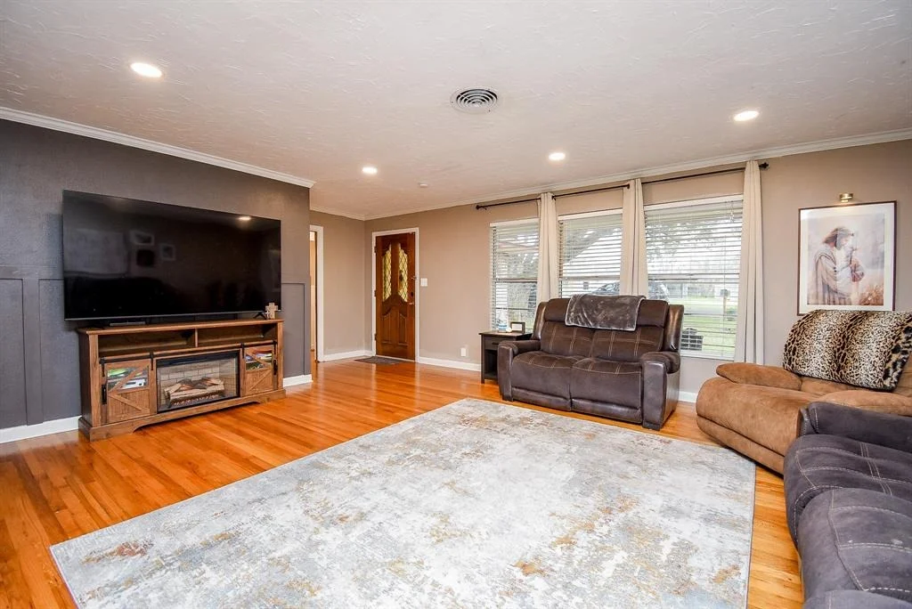 Photo of 304 Lily Lane