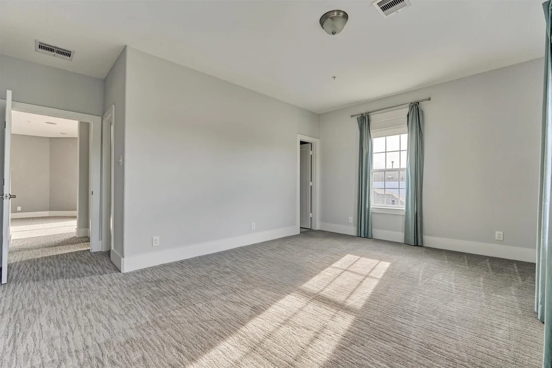 Photo of 2113 Solstice Boulevard