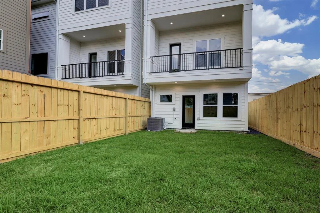 Photo of 3704 Runnels