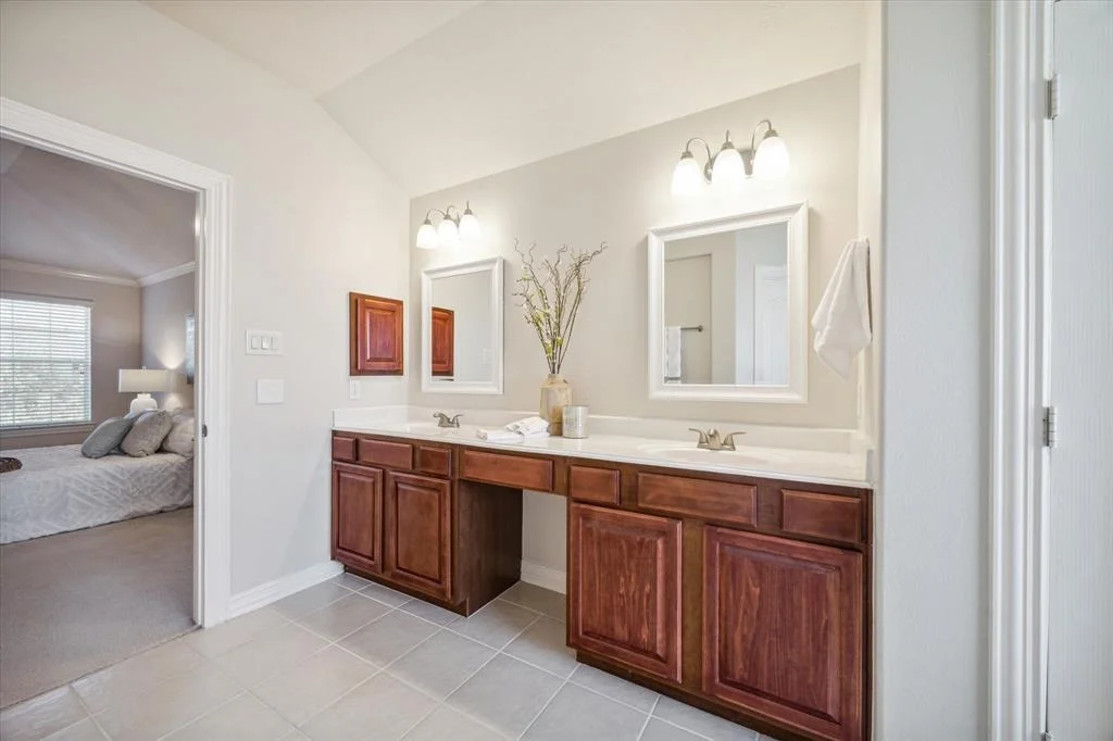Photo of 1114 Richards Drive