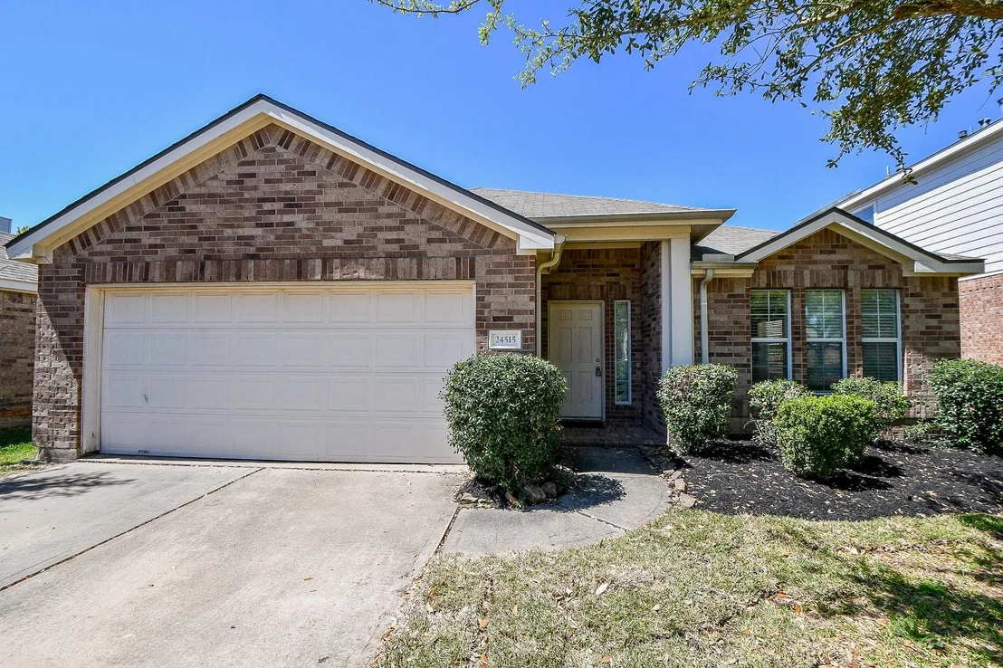 Photo of 24515 Colonial Birch Lane