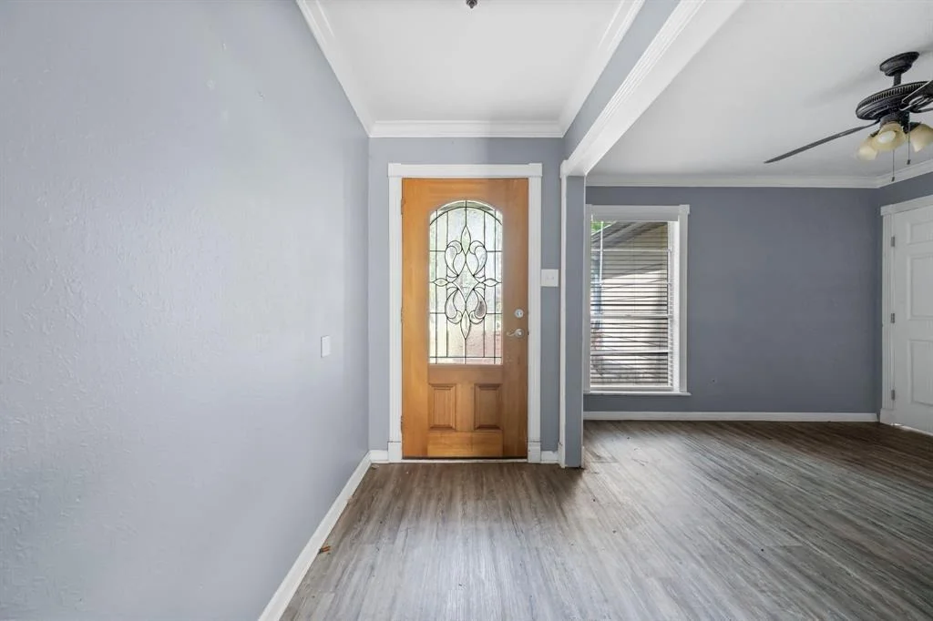 Photo of 300 Shady Glen Lane