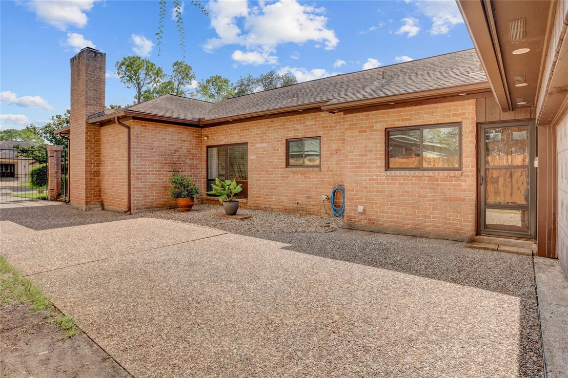 Photo of 2306 Binley Drive