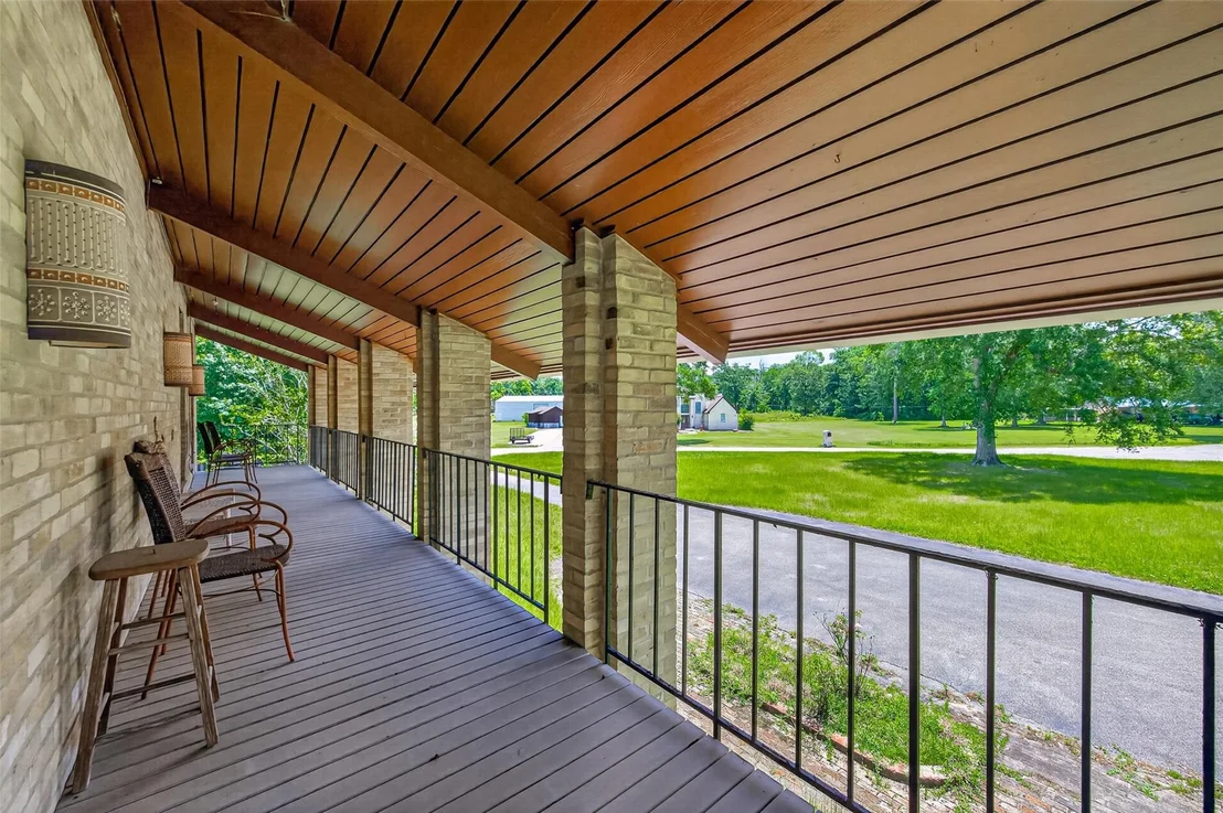 Photo of 219 Cardinal Drive