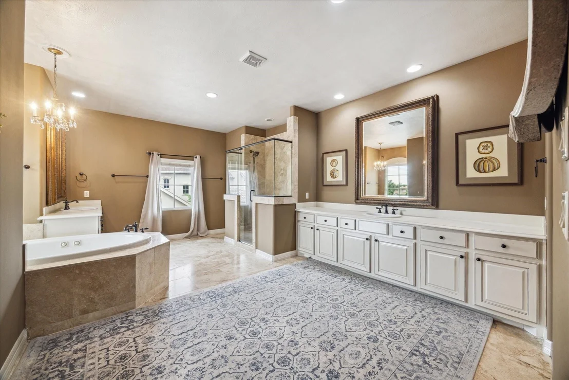 Photo of 2727 Stuart Manor
