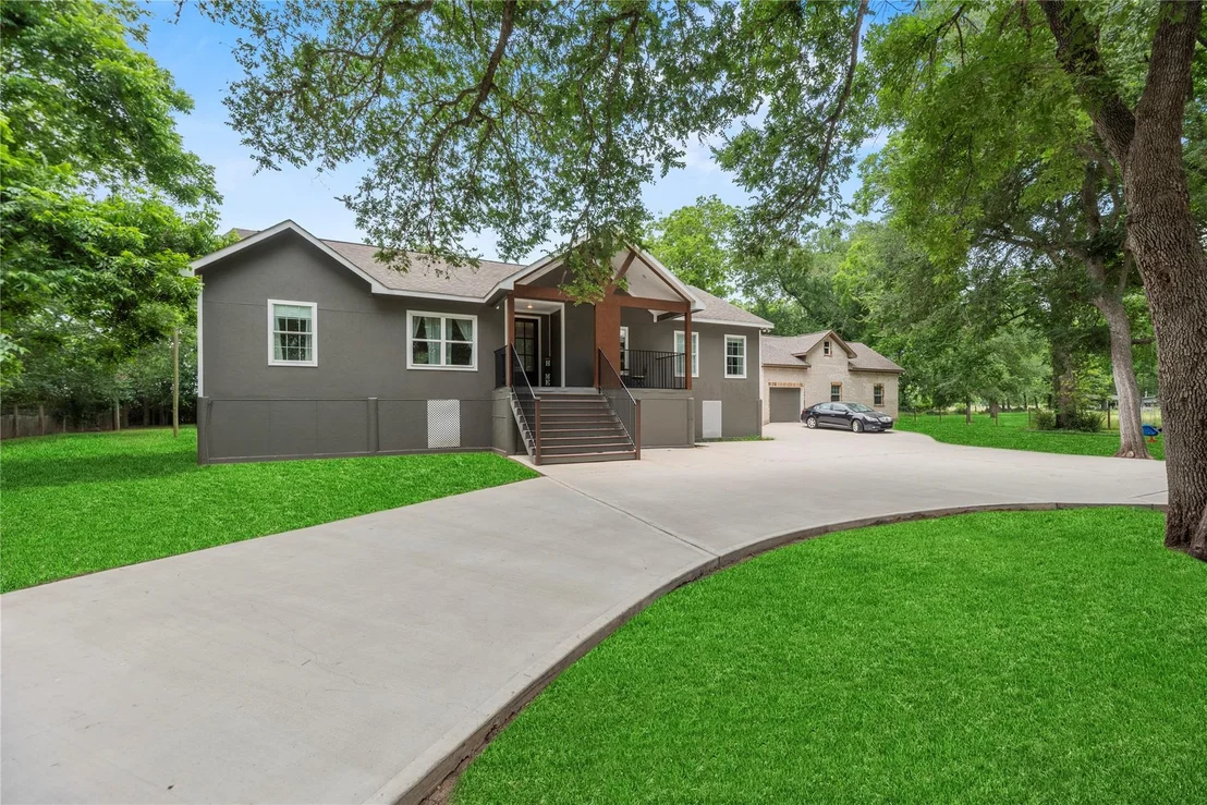 Photo of 1415 Pony Lane