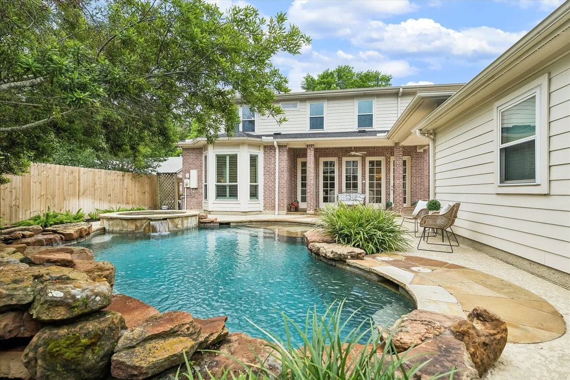 Photo of 1114 Colonial Street