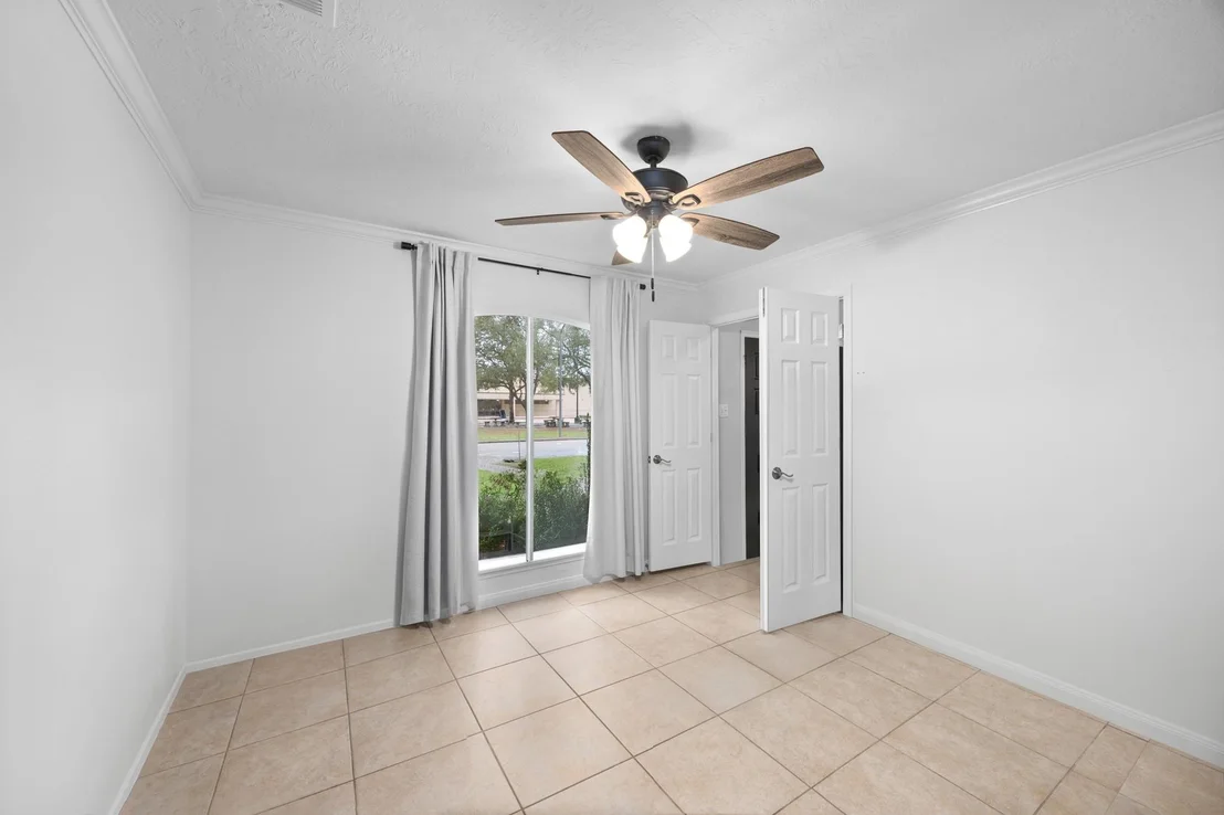 Photo of 9123 Herts Road