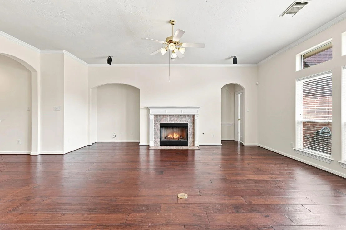 Photo of 6127 Merry Pine Court