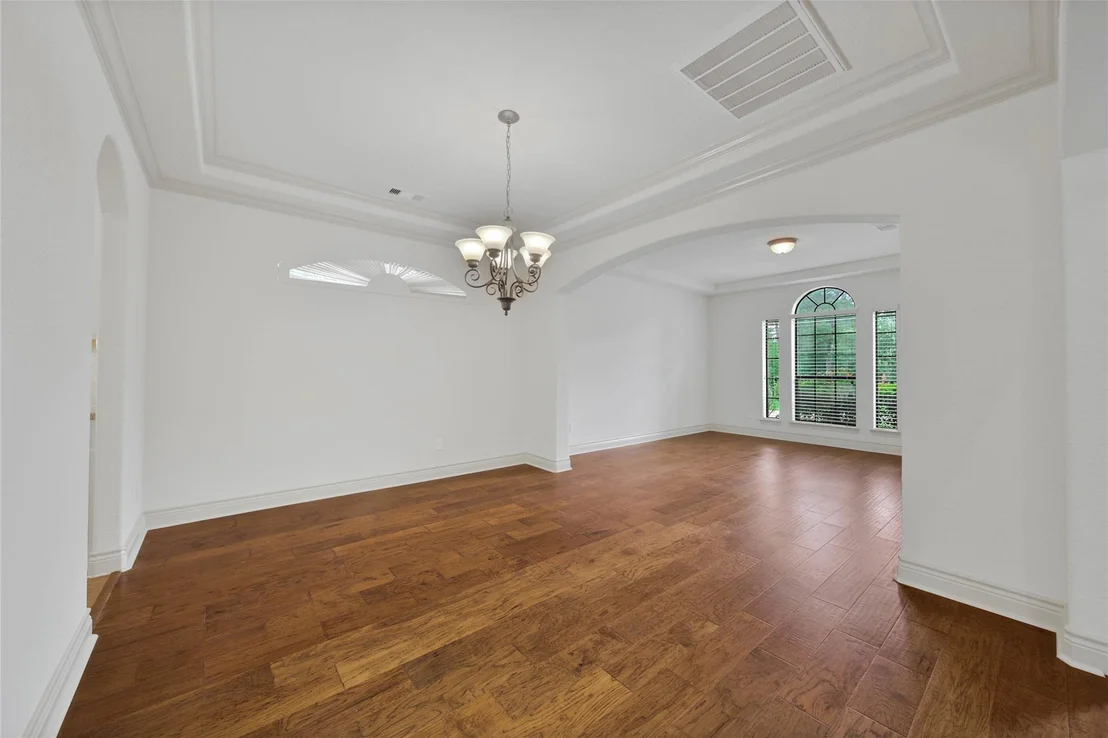 Photo of 40503 Manor Drive