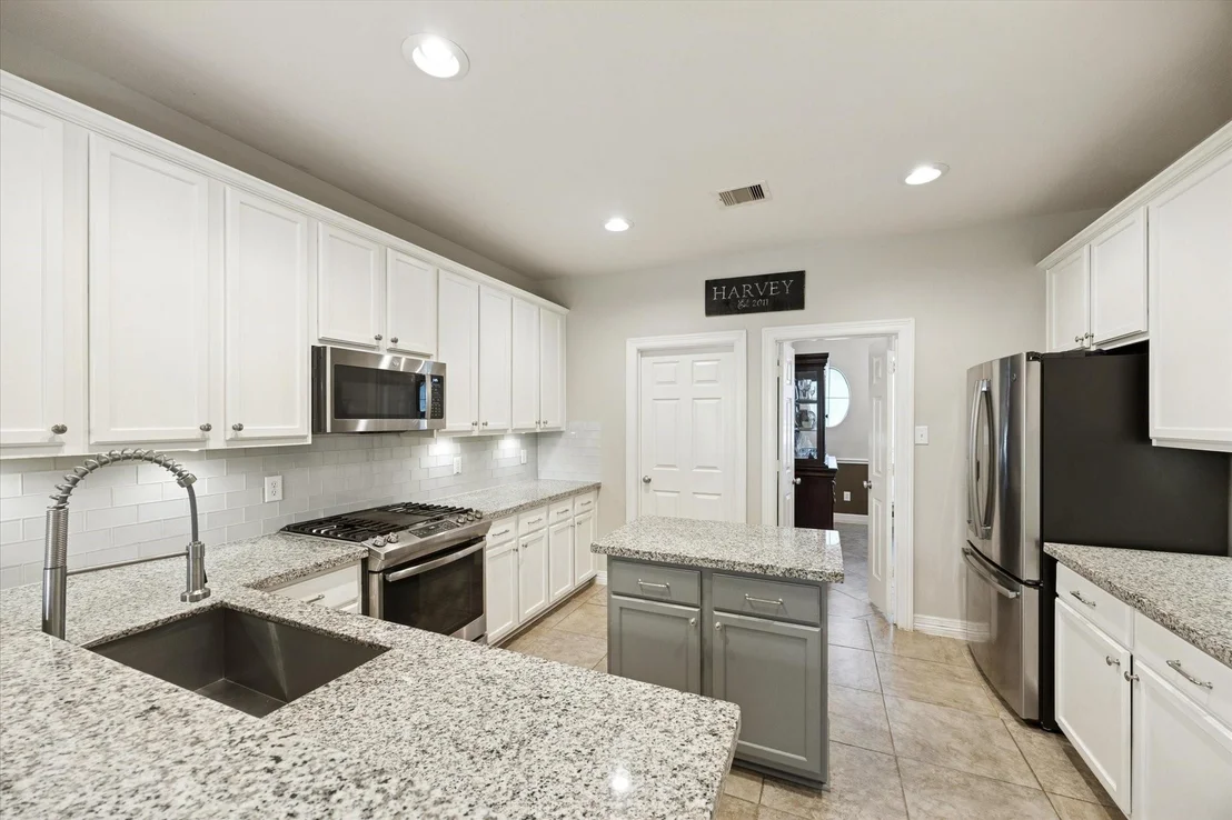 Photo of 2111 Great Prairie Lane