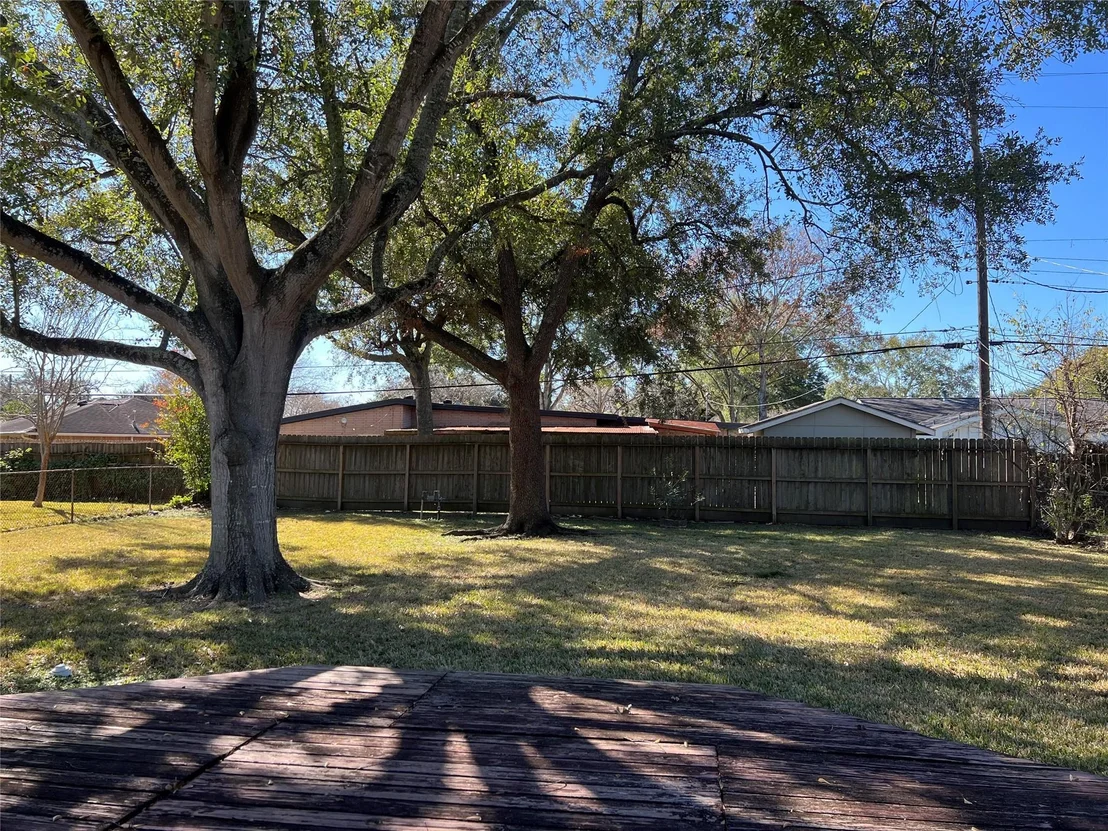 Photo of 5103 Creekbend Drive