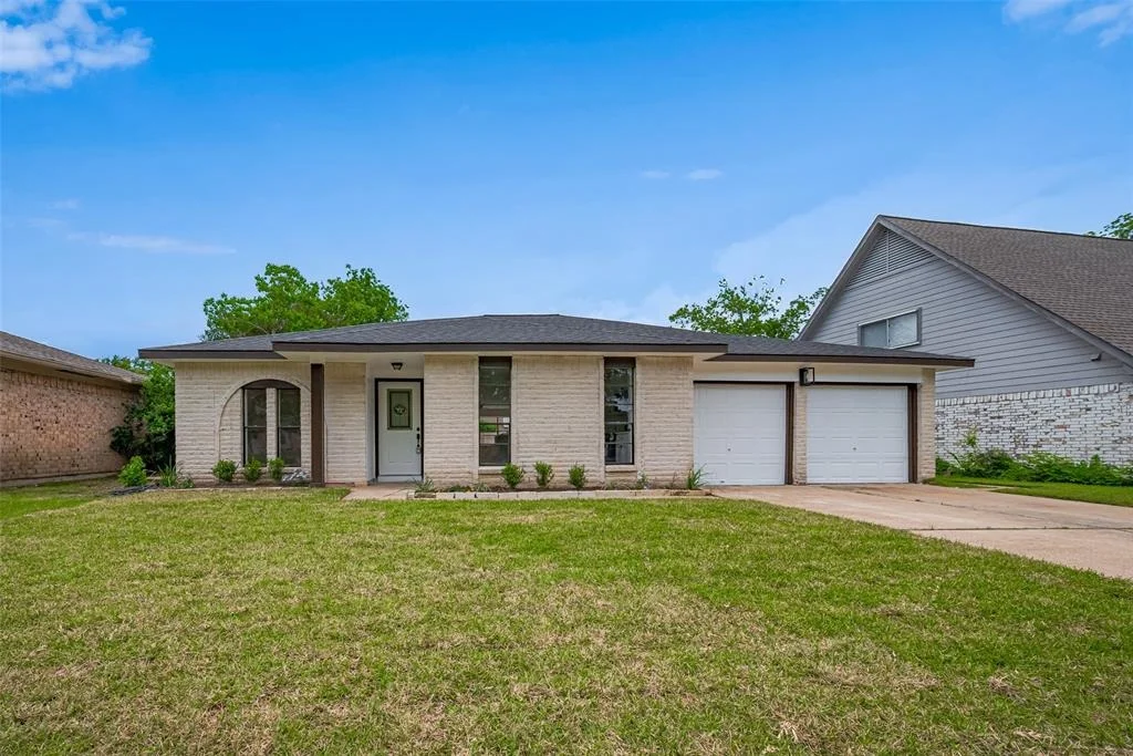 Photo of 839 Voyager Drive