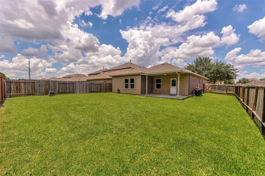 Photo of 18203 Canary Bluff Lane