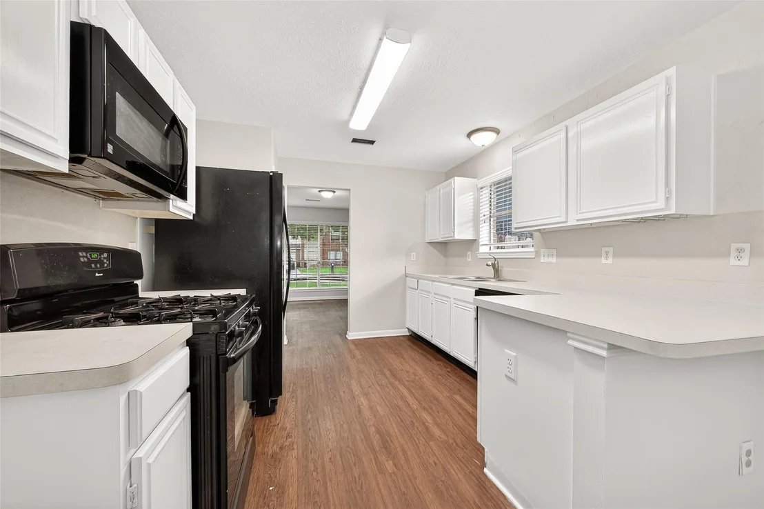 Photo of 28811 Stapleford Street
