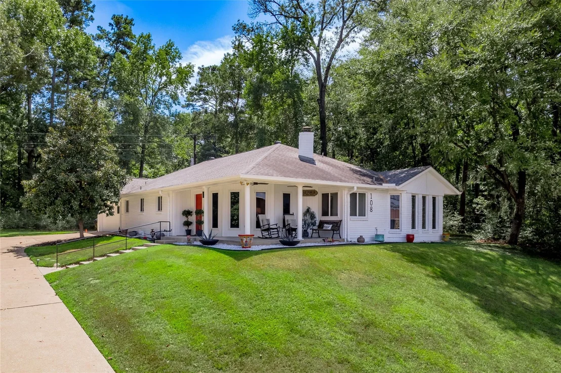 Photo of 108 Cottonwood Road