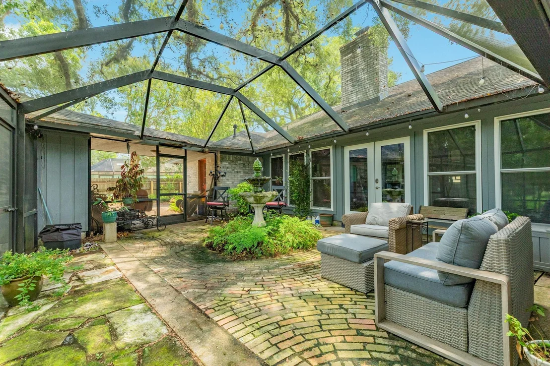Photo of 314 Live Oak Lane