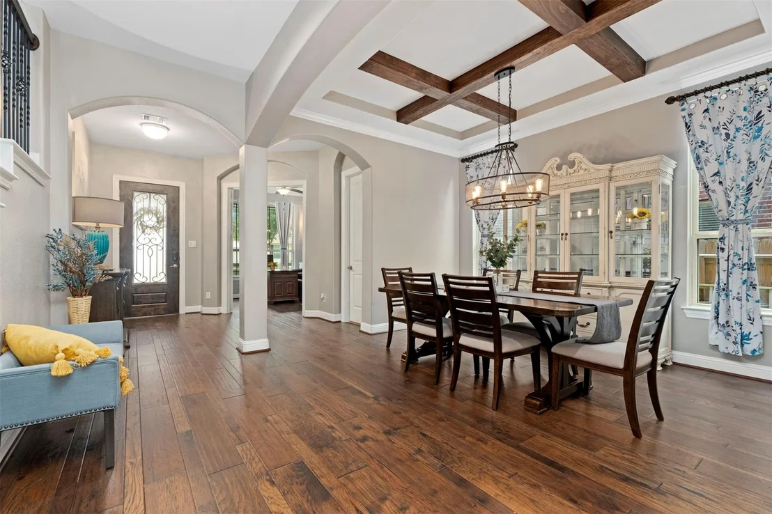 Photo of 9030 Lacombe Lane