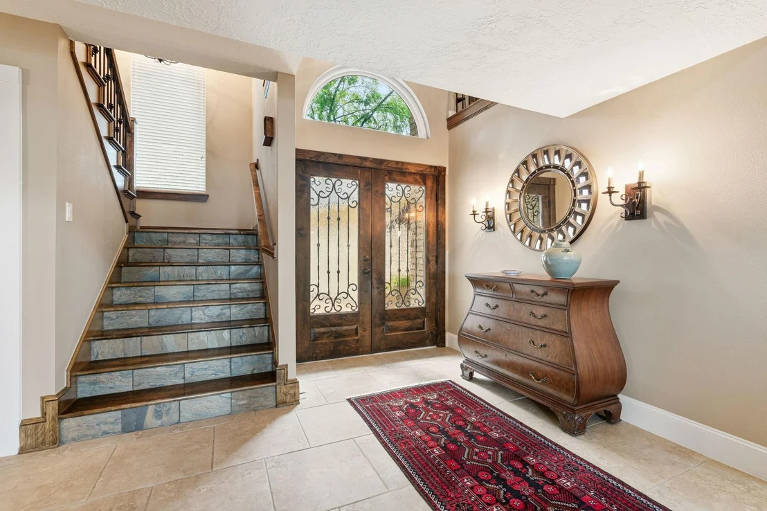 Photo of 130 Lakeside Drive
