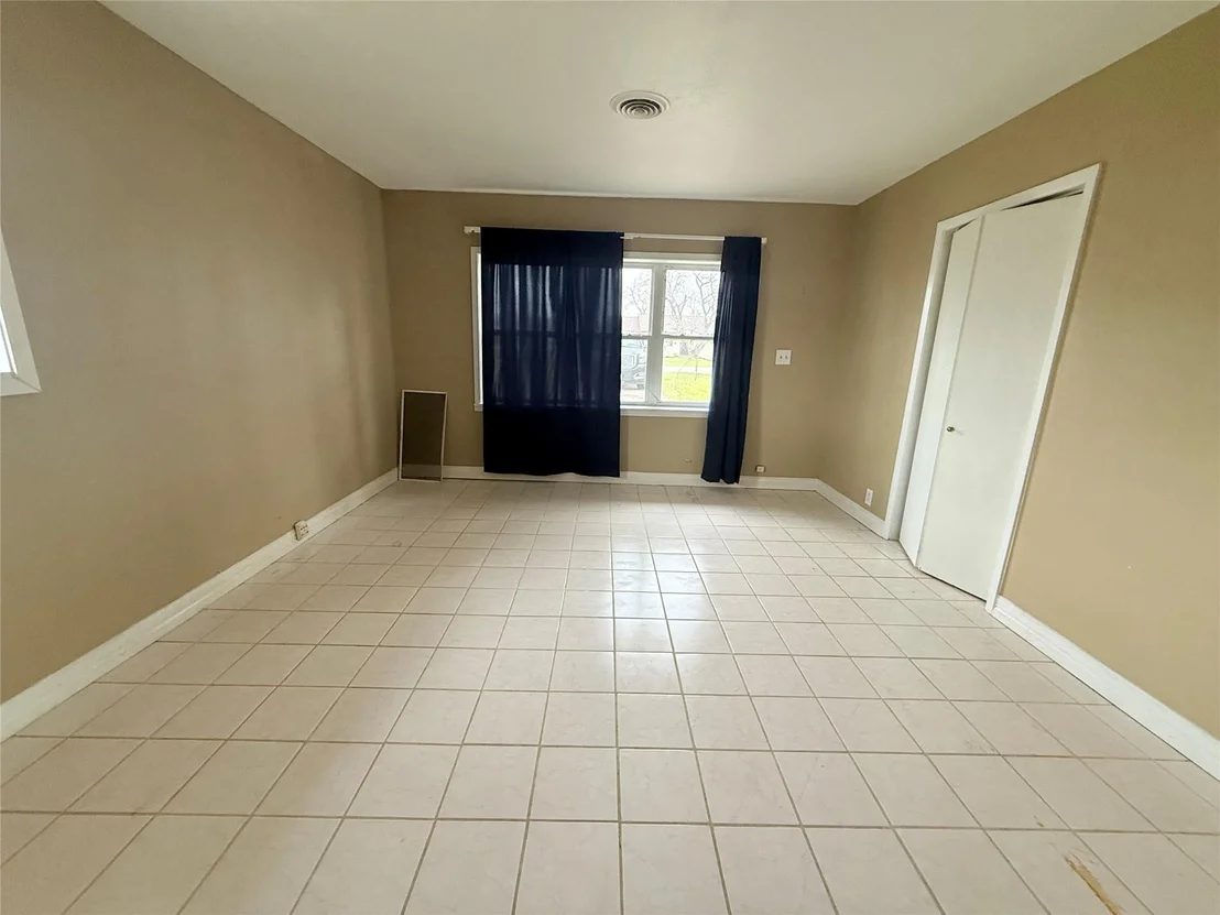 Photo of 4100 Mockingbird Lane