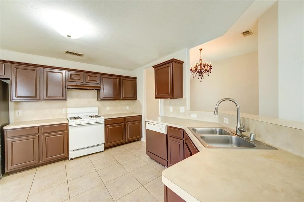 Photo of 19814 Lindenfield Place
