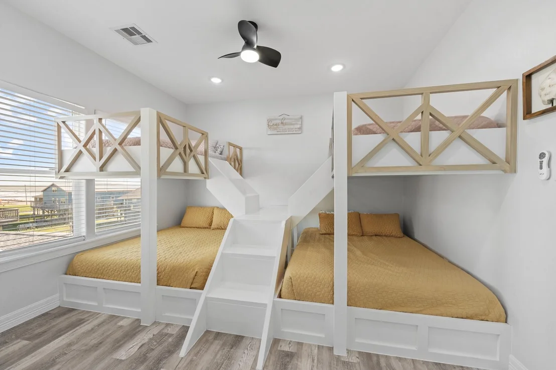 Photo of 1003 Seashell Drive