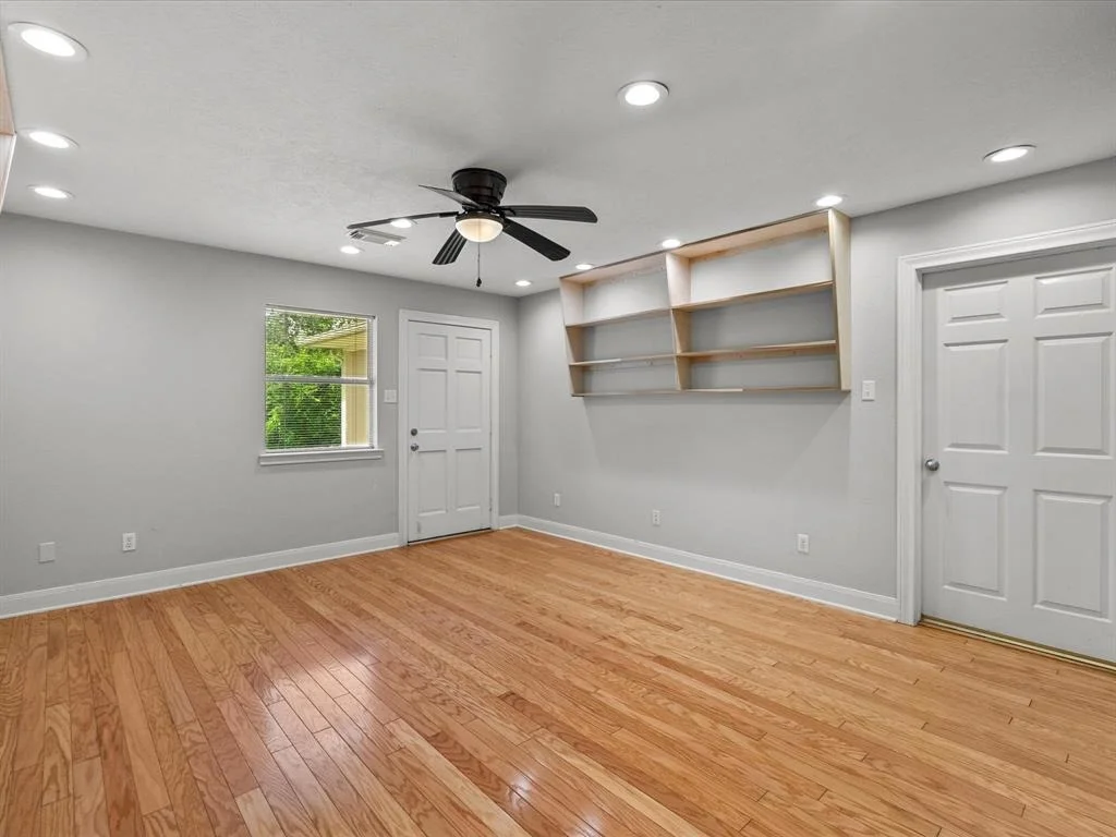 Photo of 5401 Palm Drive