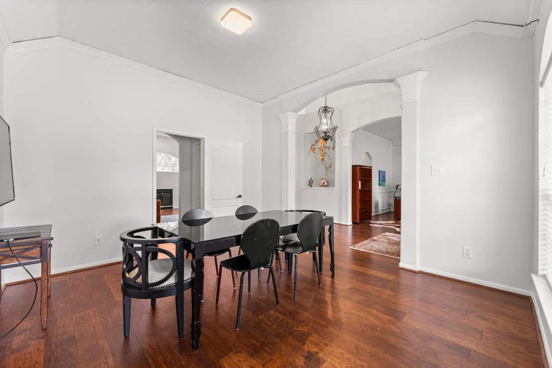 Photo of 6531 Glenhill Drive