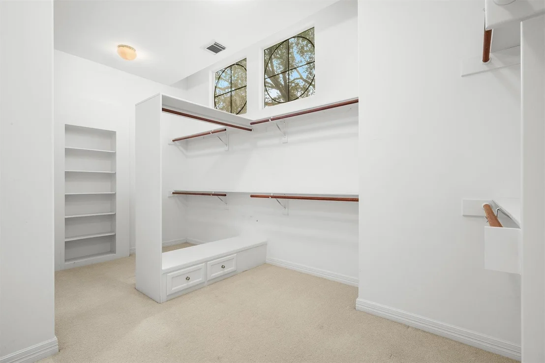 Photo of 19006 Windsor Lakes Drive