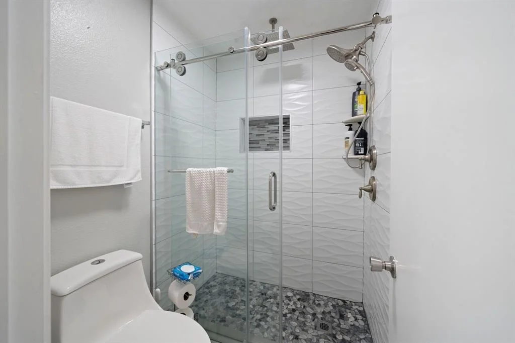 Photo of 20923 Fox Cliff Lane