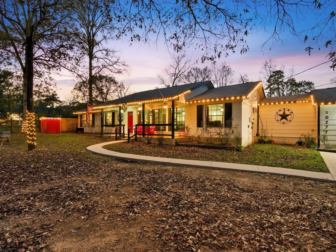 Photo of 10277 Champion Forest Loop