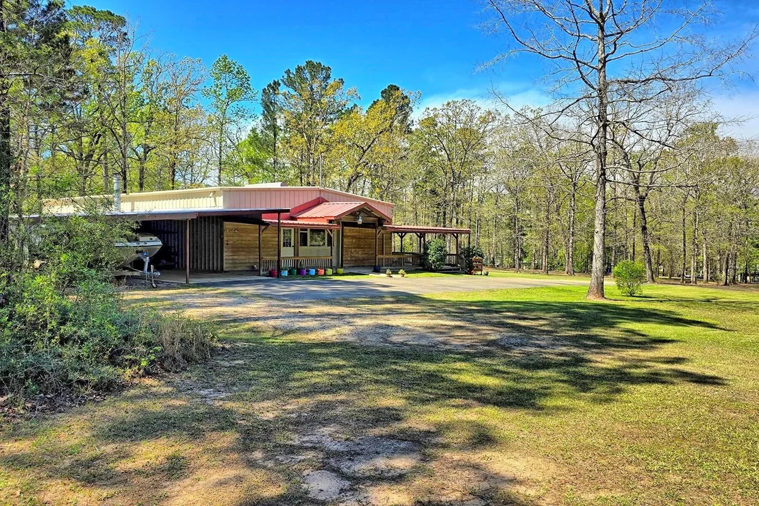 Photo of 590 Angela Lane