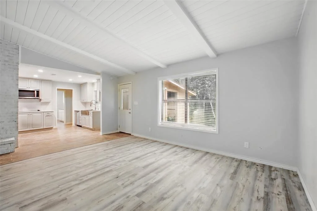 Photo of 290 Maple Lane