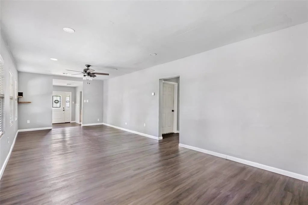 Photo of 19374 Forest Lane Circle