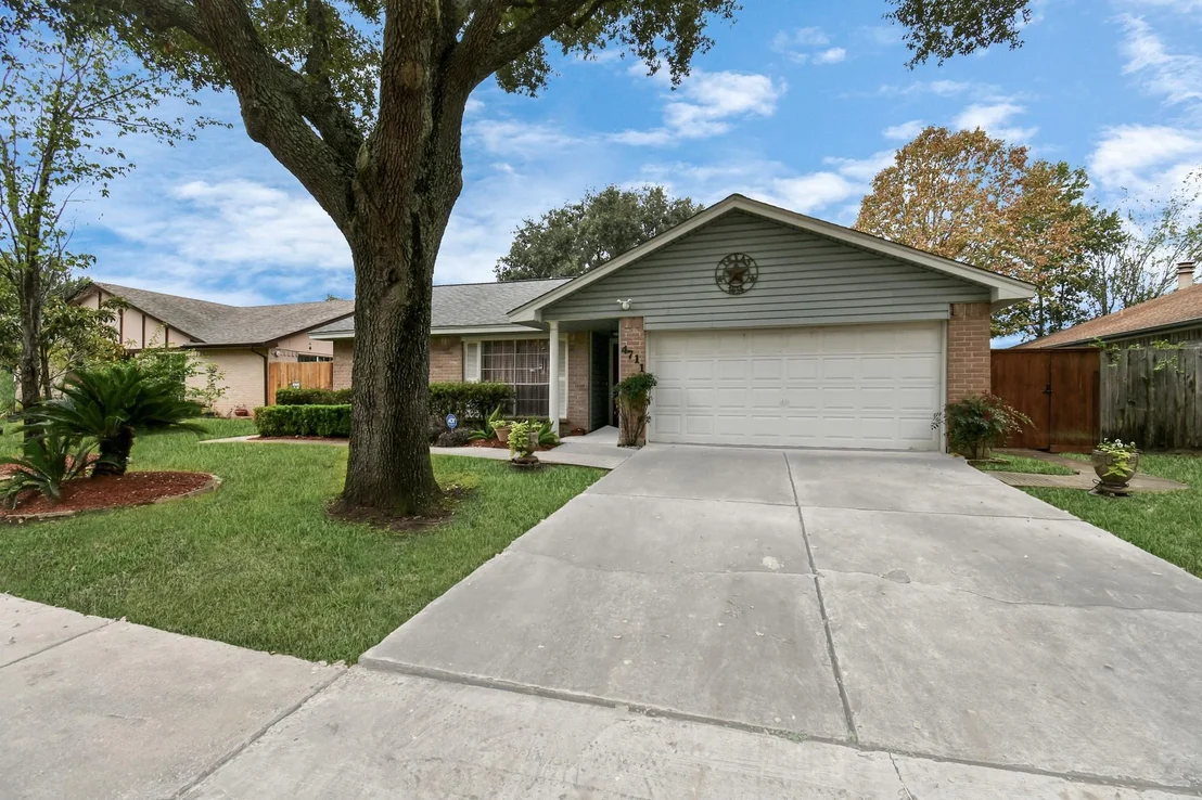 Photo of 4711 Misty Shadows Drive