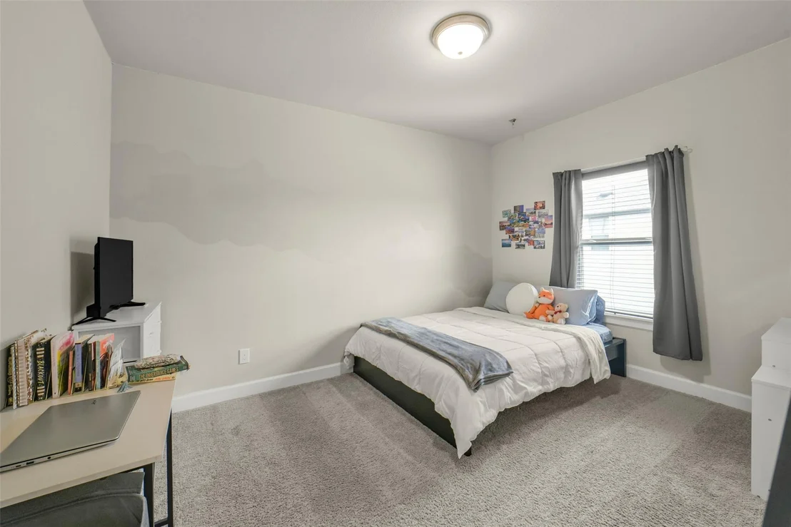 Photo of 7119 Kinglet Court