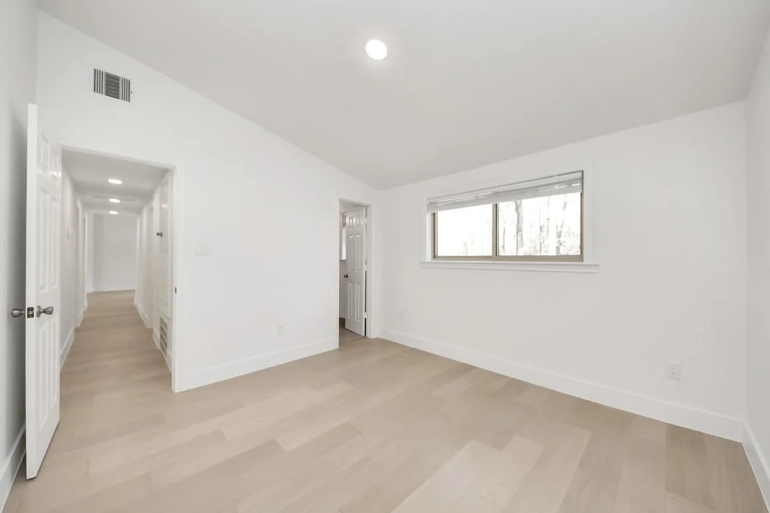Photo of 10804 Longleaf Drive