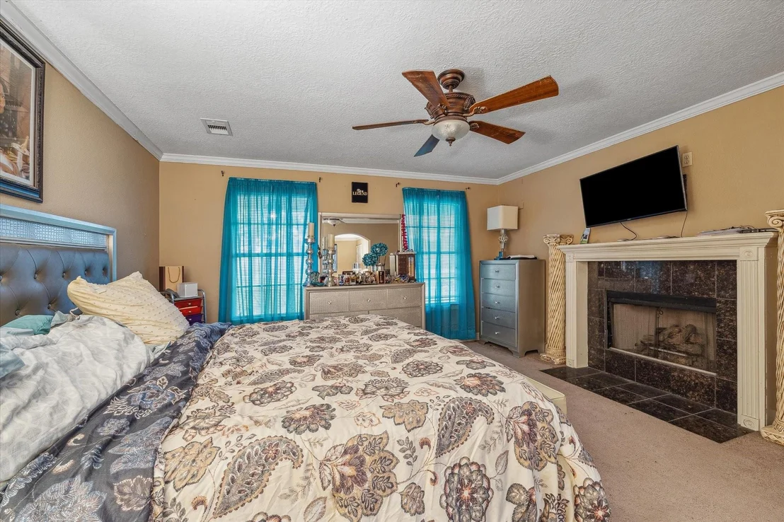 Photo of 803 Hennesey Drive