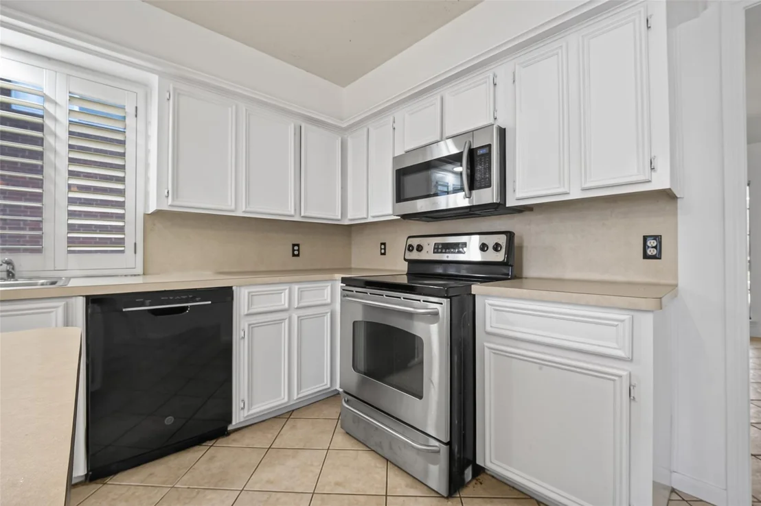 Photo of 5931 Thom Road