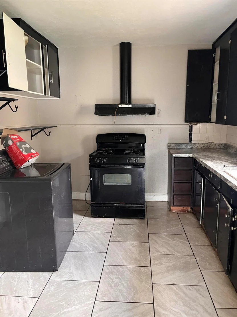 Photo of 4980 Chambers Street