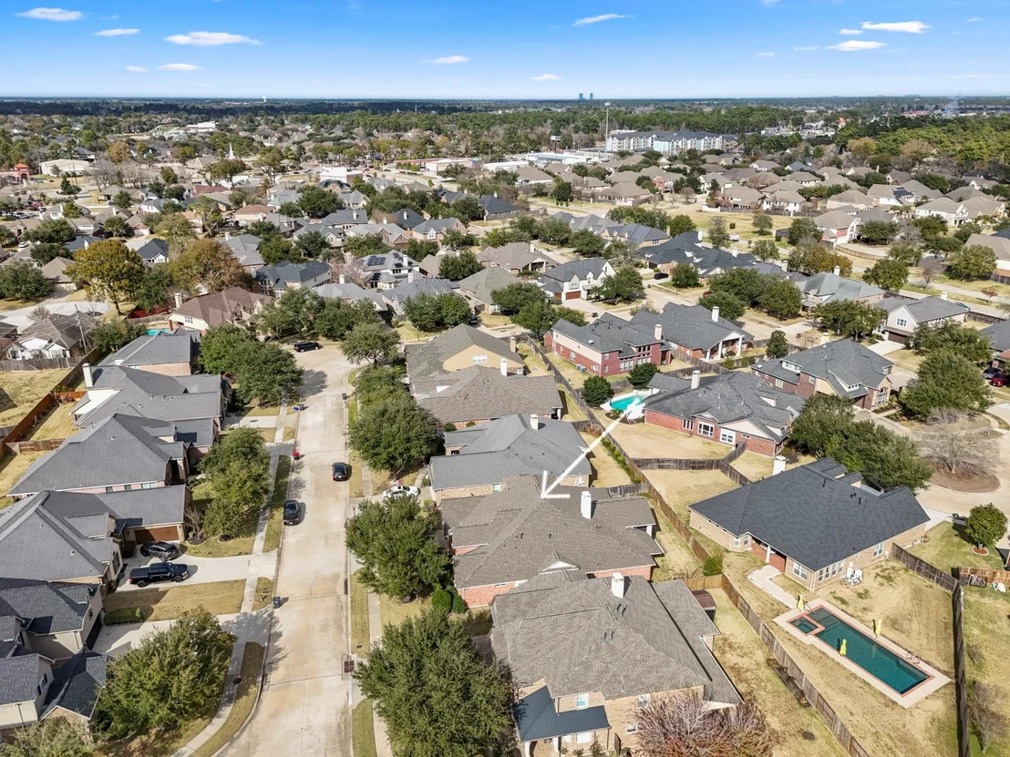 Photo of 18010 Sheldon Pines