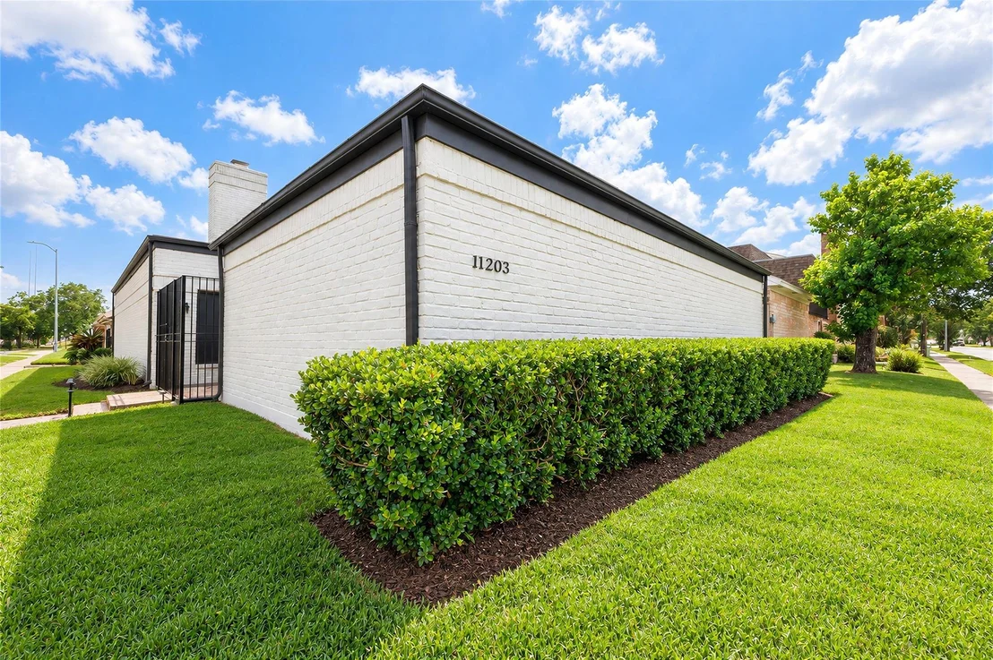 Photo of 11203 Briar Forest Drive