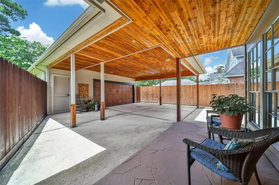 Photo of 1702 Seven Maples Drive
