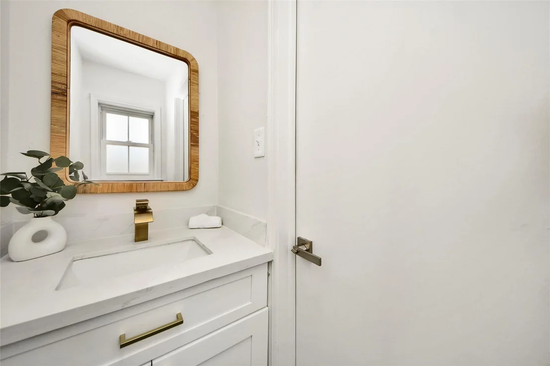 Photo of 1706 Durfey Lane