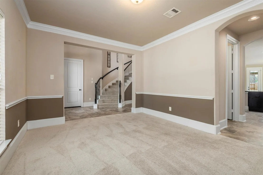 Photo of 1715 Laremont Bend Drive